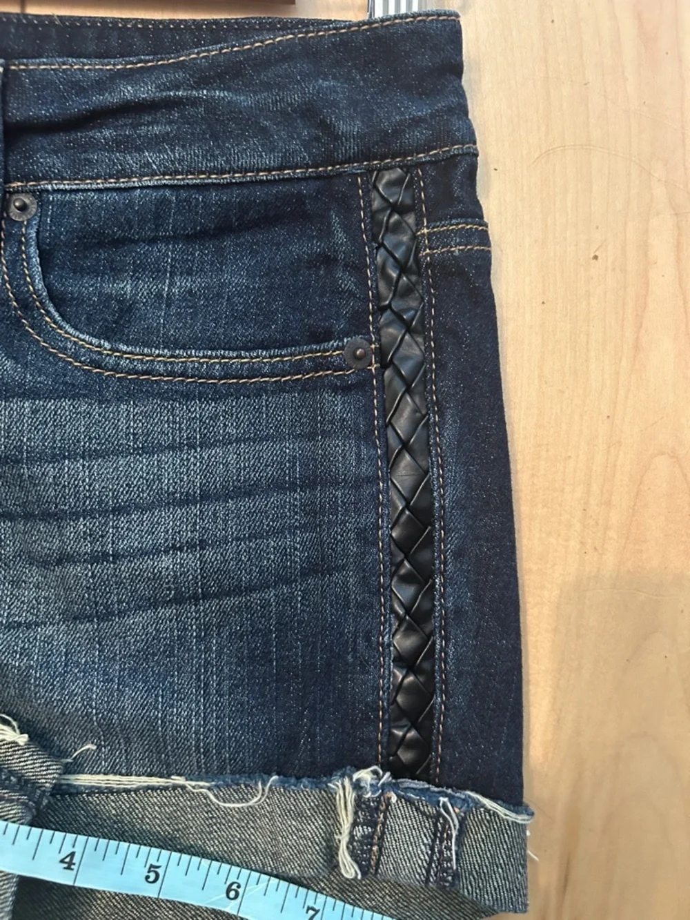 American Eagle AEO Womens Stretch Jean Shorts Sz 6 Braided Black Leather Cutoffs